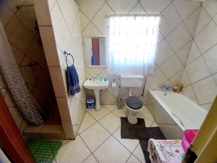 5 Bedroom Property for Sale in Sasolburg Ext 10 Free State